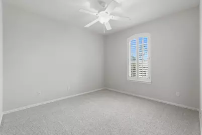 126 E Cove View Trail, The Woodlands, TX 77389 - Photo 31