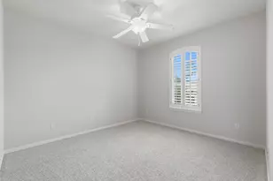 126 E Cove View Trail, The Woodlands, TX 77389 - Photo 31