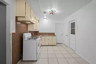 3721 Avalon Ave, Port Arthur, TX 77642 - Photo 9