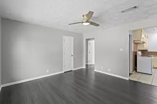 3721 Avalon Ave, Port Arthur, TX 77642 - Photo 5