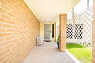 8615 Belle Park Dr, Houston, TX 77099 - Photo 7