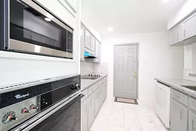 8615 Belle Park Drive, Houston, TX 77099 - Photo 23