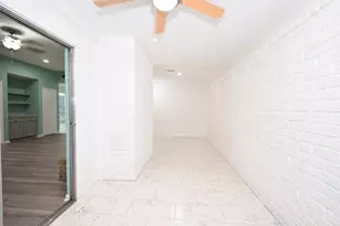 8615 Belle Park Dr, Houston, TX 77099 - Photo 33