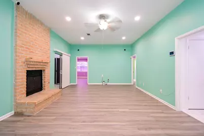 8615 Belle Park Drive, Houston, TX 77099 - Photo 15