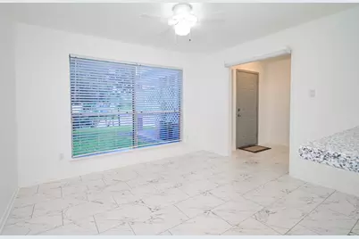 8615 Belle Park Drive, Houston, TX 77099 - Photo 9