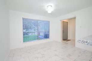 8615 Belle Park Dr, Houston, TX 77099 - Photo 9