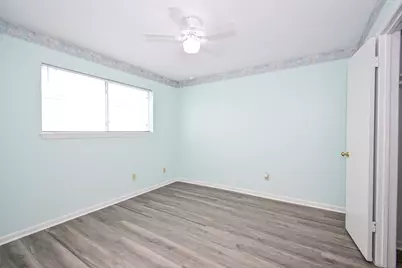 8615 Belle Park Drive, Houston, TX 77099 - Photo 35