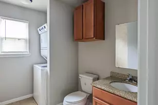 1000 Foster Dr, Conroe, TX 77301 - Photo 7