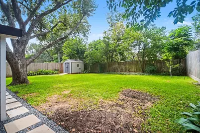 9323 Meadowbriar Lane, Houston, TX 77063 - Photo 37