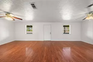 14968 Fm 1696 Rd, Bedias, TX 77831 - Photo 7