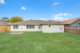 11942 Silver Island Cir, Houston, TX 77067 - Photo 11