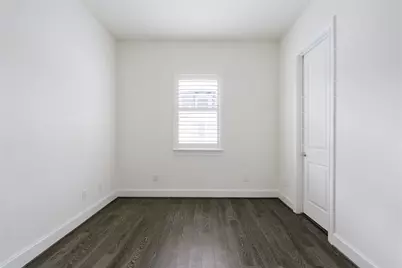 2613 Maxroy Street, Houston, TX 77007 - Photo 27