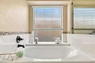 2929 Meridian Bay Ln, Dickinson, TX 77539 - Photo 27