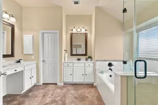 2929 Meridian Bay Ln, Dickinson, TX 77539 - Photo 23