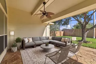 2929 Meridian Bay Ln, Dickinson, TX 77539 - Photo 37