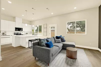 704 Savonna, Houston, TX 77076 - Photo 3