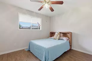 7222 Log Hollow Dr, Houston, TX 77040 - Photo 11