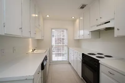 1739 Commonwealth Street, Houston, TX 77006 - Photo 11
