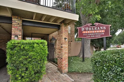 1739 Commonwealth Street, Houston, TX 77006 - Photo 3