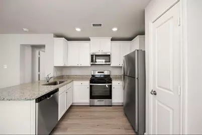 8007 Burnt Orchid, Houston, TX 77016 - Photo 3