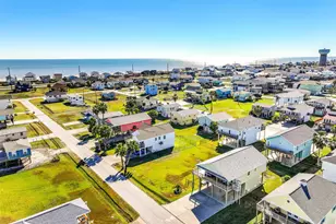 4126 Grayson Dr, Galveston, TX 77554 - Photo 37