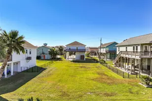 4126 Grayson Dr, Galveston, TX 77554 - Photo 35