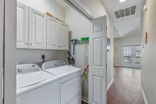 4126 Grayson Dr, Galveston, TX 77554 - Photo 13