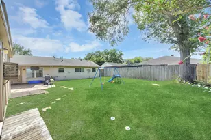 11019 Sageberry Dr, Houston, TX 77089 - Photo 35