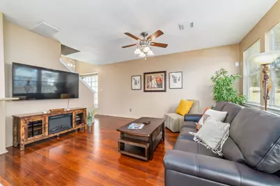203 W Stedhill Loop, The Woodlands, TX 77384 - Photo 5