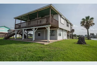 1304 County Road 202, Sargent, TX 77414 - Photo 15