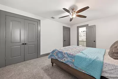 10054 Cedardale Drive, Houston, TX 77055 - Photo 31