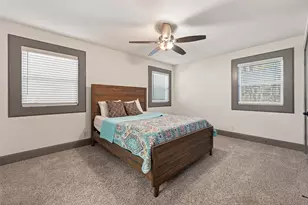 10054 Cedardale Dr, Houston, TX 77055 - Photo 29