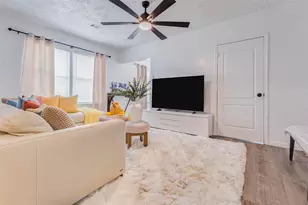 2902 Truxillo St, Houston, TX 77004 - Photo 9
