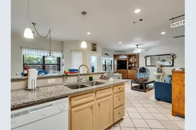 180 Beacon Lane, Livingston, TX 77351 - Photo 13