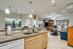 180 Beacon Ln, Livingston, TX 77351 - Photo 13