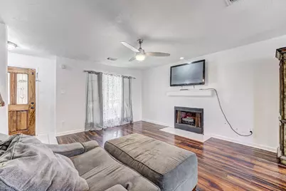 6826 River Bluff Drive, Houston, TX 77085 - Photo 11