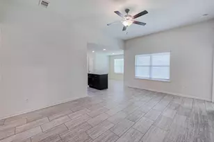332 Lone Mountain Dr, Katy, TX 77493 - Photo 5