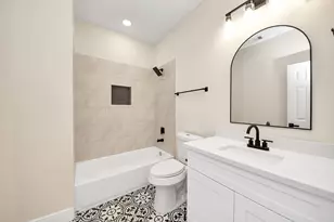13513 Segrest Dr, Houston, TX 77047 - Photo 27
