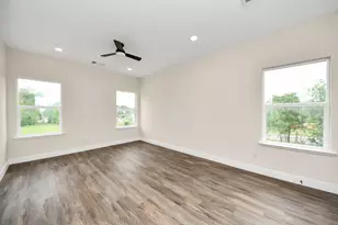 13513 Segrest Dr, Houston, TX 77047 - Photo 19