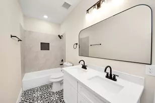 13513 Segrest Dr, Houston, TX 77047 - Photo 3