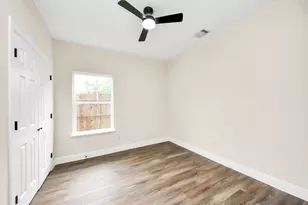 13513 Segrest Dr, Houston, TX 77047 - Photo 13