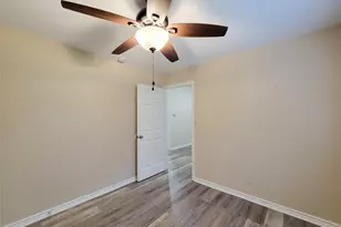 12700 Royal Green Dr, Conroe, TX 77303 - Photo 13