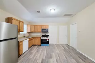 12700 Royal Green Dr, Conroe, TX 77303 - Photo 5