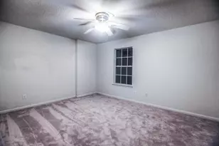 87 N Delta Mill Cir, The Woodlands, TX 77385 - Photo 11