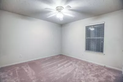 87 N Delta Mill Circle, The Woodlands, TX 77385 - Photo 13