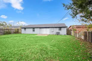 4426 Brookfield Dr, Houston, TX 77045 - Photo 23