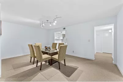 648 S Ripple Creek Drive #648, Houston, TX 77057 - Photo 7