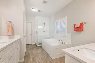 3602 Pine Stream Dr, Pearland, TX 77581 - Photo 11