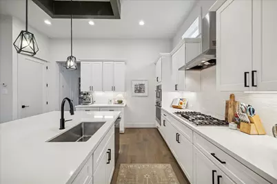 1311 Laird Street, Houston, TX 77008 - Photo 9