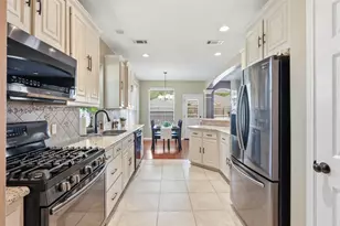 12010 Audrey Ct, Pinehurst, TX 77362 - Photo 11